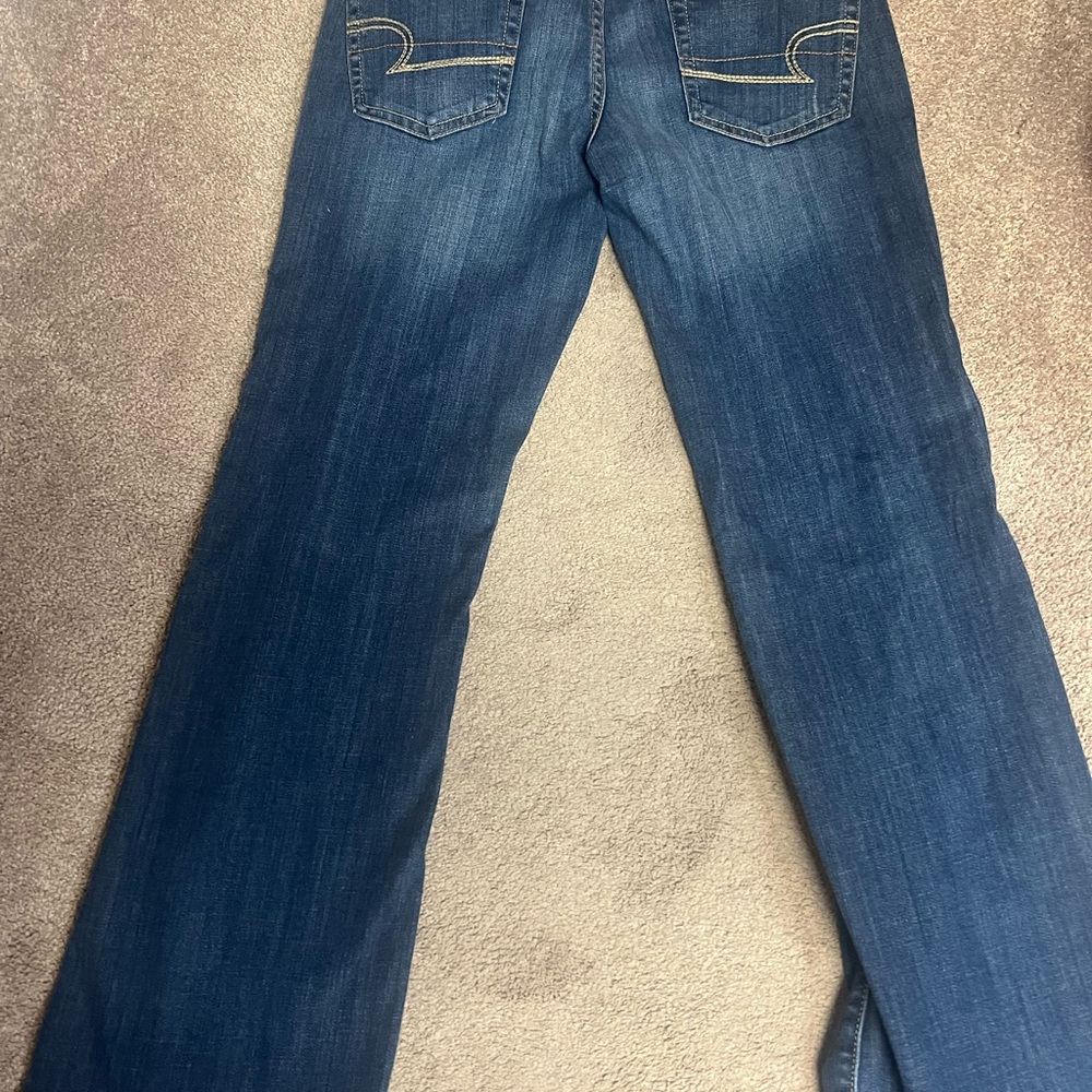 New women's american eagle jeans